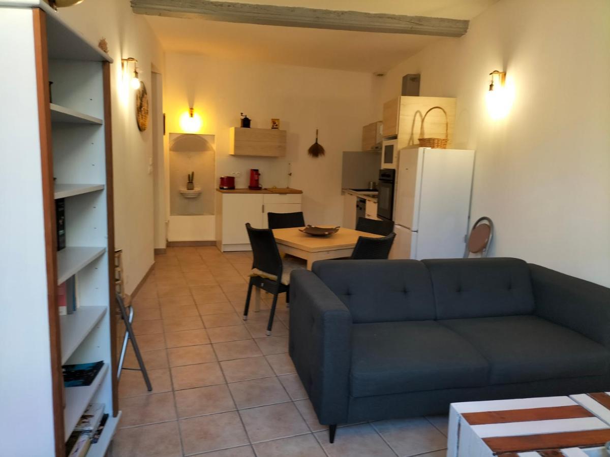 Appartement De Charme แวร์ ปองต์ ดู การ์ ภายนอก รูปภาพ